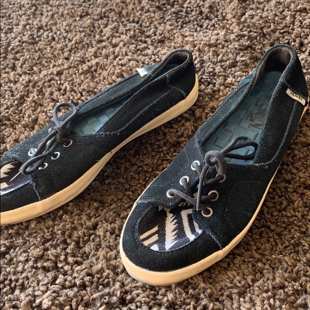 Vans - Picture 2 of 5